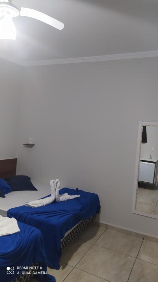 Pousada Quarto Com Frigobar,Ar E Garagem Gratuita Aparecida  Dış mekan fotoğraf